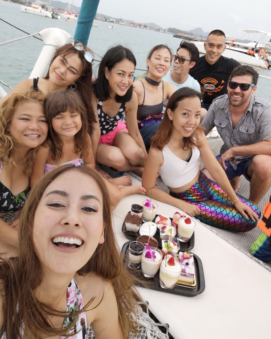 pattaya yacht party with girl